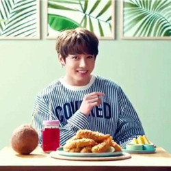Seventeen Sweater Sweatshirt Seventeen Sweater Sweatshirt