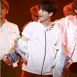 Bts Kısa Kollu Tişört Bts Kısa Kollu Tişört